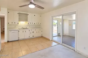 12811 N 29th Dr, Phoenix, AZ 85029 - Photo 9