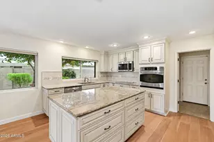 2533 W Laguna Azul Ave, Mesa, AZ 85202 - Photo 19