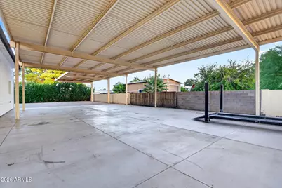 5211 E Windrose Drive, Scottsdale, AZ 85254 - Photo 15