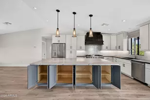 5211 E Windrose Dr, Scottsdale, AZ 85254 - Photo 25