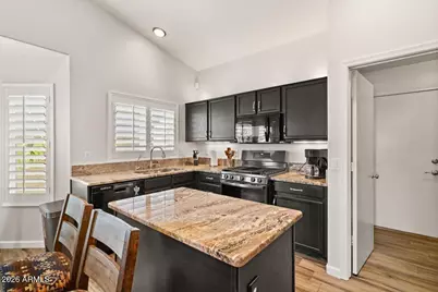 8775 W Lockland Court, Peoria, AZ 85382 - Photo 7