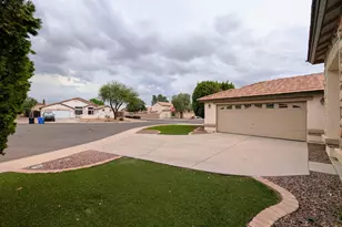 15748 W Paradise Ln, Surprise, AZ 85374 - Photo 5