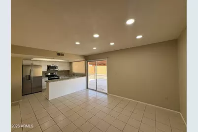 7556 W Turney Avenue, Phoenix, AZ 85033 - Photo 7