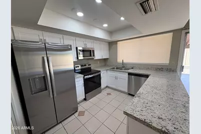 7556 W Turney Avenue, Phoenix, AZ 85033 - Photo 5