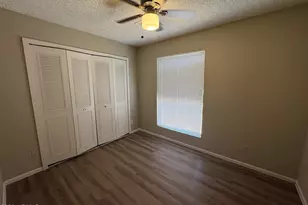 7556 W Turney Ave, Phoenix, AZ 85033 - Photo 19
