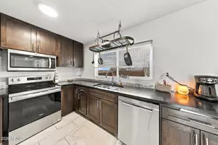 35202 W Steinway Dr, Arlington, AZ 85322 - Photo 11