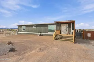 35202 W Steinway Dr, Arlington, AZ 85322 - Photo 5