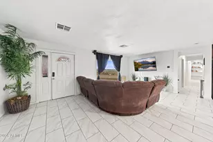35202 W Steinway Dr, Arlington, AZ 85322 - Photo 7