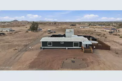 35202 W Steinway Drive, Arlington, AZ 85322 - Photo 3