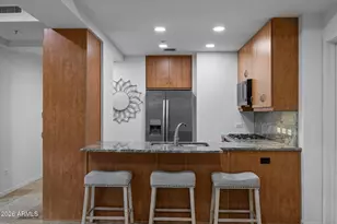 7157 E Rancho Vista Dr, Scottsdale, AZ 85251 - Photo 3