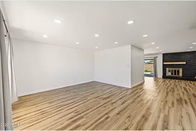 17030 N 31st Avenue, Phoenix, AZ 85053 - Photo 3