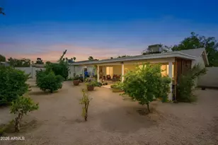 3710 E Ludlow Dr, Phoenix, AZ 85032 - Photo 27