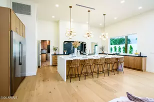 8544 E San Lorenzo Dr, Scottsdale, AZ 85258 - Photo 17