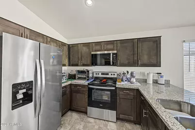9218 W Saint John Road, Peoria, AZ 85382 - Photo 15