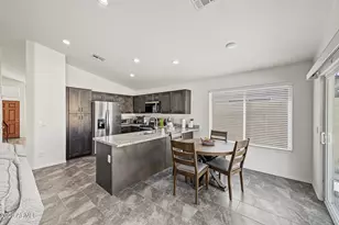 9218 W St John Rd, Peoria, AZ 85382 - Photo 17