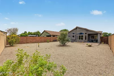 29413 N Blackfoot Daisy Drive, San Tan Valley, AZ 85143 - Photo 27