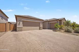7646 W Desert Spoon Dr, Peoria, AZ 85383 - Photo 3
