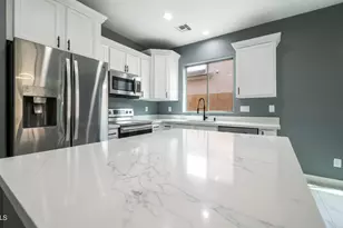 10423 W Hughes Dr, Tolleson, AZ 85353 - Photo 3
