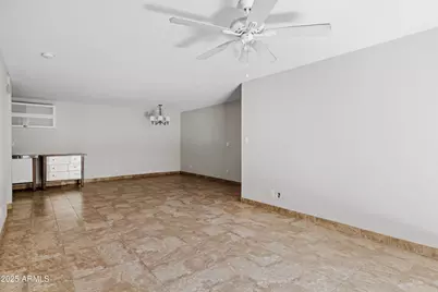 5525 E Thomas Road #R11, Phoenix, AZ 85018 - Photo 5