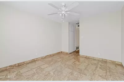 5525 E Thomas Road #R11, Phoenix, AZ 85018 - Photo 11