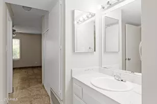 5525 E Thomas Rd, Phoenix, AZ 85018 - Photo 9