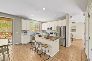 13669 W Cypress St, Goodyear, AZ 85395 - Photo 9