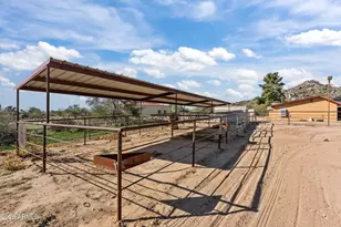 22905 W Ranch Rd, Congress, AZ 85332 - Photo 9