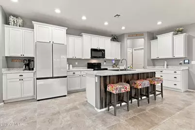 18434 W Ida Lane, Surprise, AZ 85387 - Photo 3