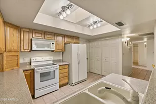 11223 S Talavi Ln, Phoenix, AZ 85044 - Photo 13