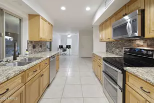 8651 E Camelback Rd, Scottsdale, AZ 85251 - Photo 3