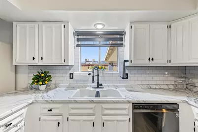 634 E Via Elena Street, Goodyear, AZ 85338 - Photo 9