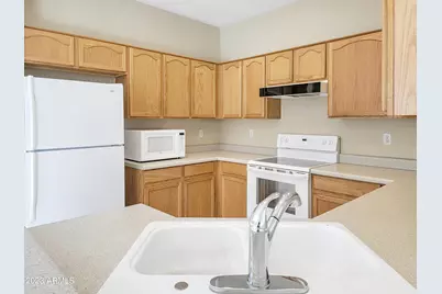 14173 W Weldon Avenue, Goodyear, AZ 85395 - Photo 9