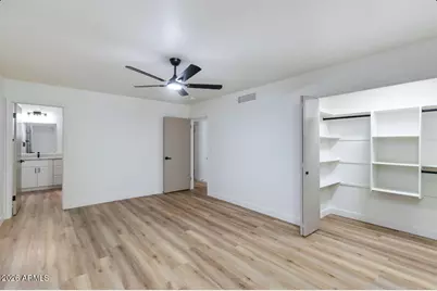 7101 N Perryville Road, Waddell, AZ 85355 - Photo 27