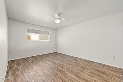 9841 N 110th Avenue, Sun City, AZ 85351 - Photo 17