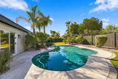 6748 E Dreyfus Avenue, Scottsdale, AZ 85254 - Photo 5