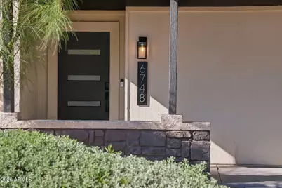 6748 E Dreyfus Avenue, Scottsdale, AZ 85254 - Photo 1
