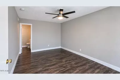 3817 N 59th Drive, Phoenix, AZ 85033 - Photo 11