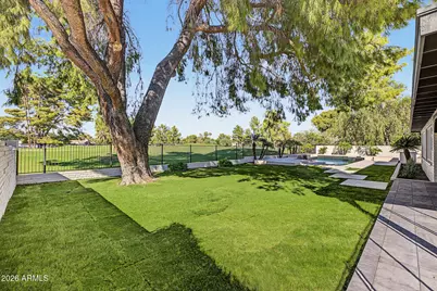 352 W Southern Hills Road, Phoenix, AZ 85023 - Photo 85