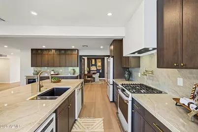 352 W Southern Hills Road, Phoenix, AZ 85023 - Photo 23