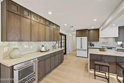 352 W Southern Hills Road, Phoenix, AZ 85023 - Photo 29