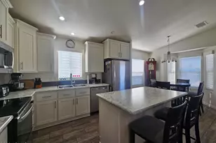 650 N Hawes Rd, Mesa, AZ 85207 - Photo 15