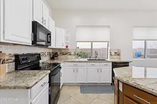 10550 E Sheena Dr, Scottsdale, AZ 85255 - Photo 19