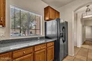902 E Madeline Dr, Chandler, AZ 85225 - Photo 7