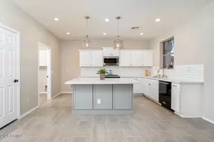 1910 E Patrick Ln, Phoenix, AZ 85024 - Photo 5