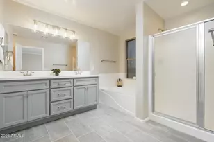 1910 E Patrick Ln, Phoenix, AZ 85024 - Photo 7