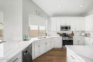 3709 S Martingale Rd, Gilbert, AZ 85297 - Photo 5