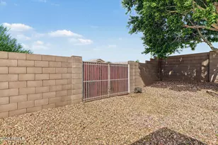 21831 N 33rd Dr, Phoenix, AZ 85027 - Photo 31