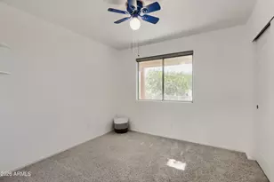 233 W Grovers Ave, Phoenix, AZ 85023 - Photo 23