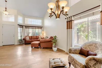 233 W Grovers Avenue, Phoenix, AZ 85023 - Photo 3