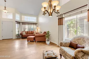 233 W Grovers Ave, Phoenix, AZ 85023 - Photo 3